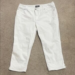 Chico’s Women's White Cropped Jeans